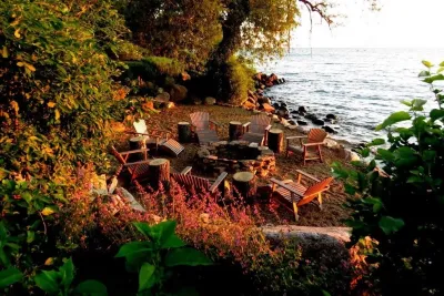 Greenwise Organic Lawn Care and Landscape Design - Tree & Shrub Care in Evanston, IL
