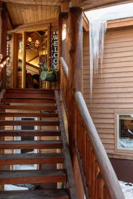 Hannah Lowe Interiors, LLC - Interior Design & Decorating in Tahoma, CA