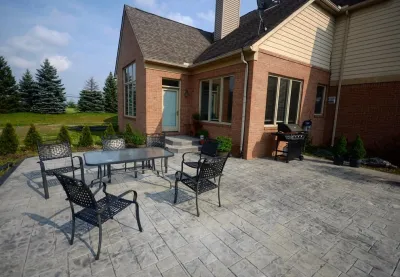 Haddad Landscaping LLC - Retaining Wall Construction in Ann Arbor, MI