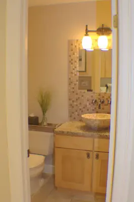 Modern powder room — Interior Design & Decorating project by Sunshine Menefee