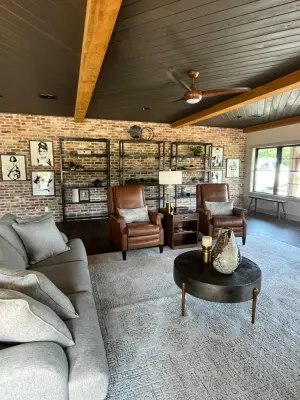 Penny Bowen Designs - Custom Cabinets & Cabinetry in Columbus, MS