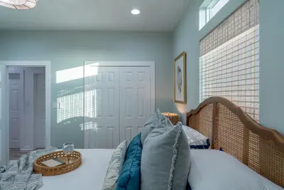 The Pearl Chamber — Interior Design & Decorating project by Plan-it Ink Style