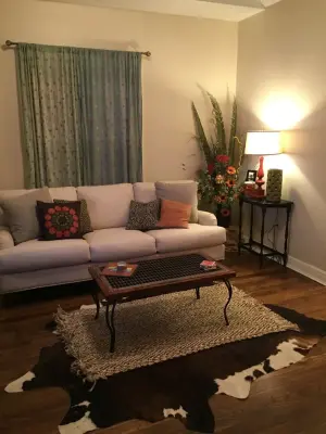 Berry Knoll LR — Interior Design & Decorating project by Kinsey*Haus Designs
