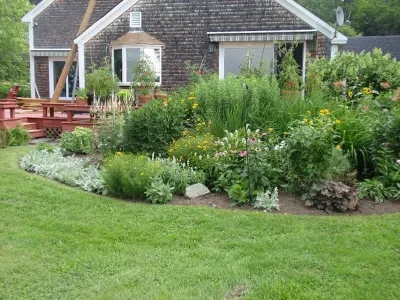 Henderson's Tree & Garden Services - Retaining Wall Construction in White River Junction, VT