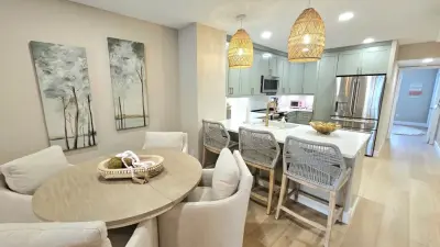Contemporary coastal organic design — Interior Design & Decorating project by Adrienne's Decor, LLC