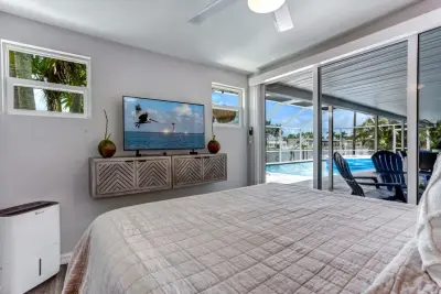 Mercedes Zenz Vacation Rental — Interior Design & Decorating project by Teri Meagher