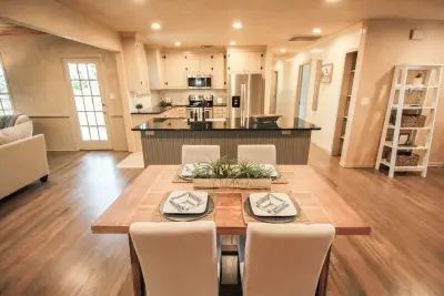 Lone Star Sisters Staging - Professional Home Organizers in Weatherford, TX
