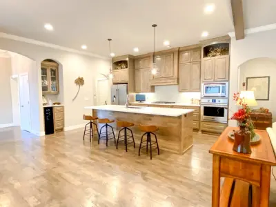 Tulsa Hills New Construction: A Fusion of Western and Modern Styles — Interior Design & Decorating project by Molly Gerkin Johnston Interior Designer