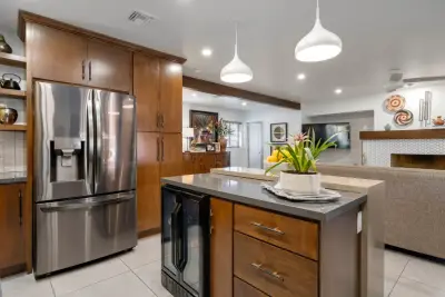 Seventh Avenue by Lidda Design
