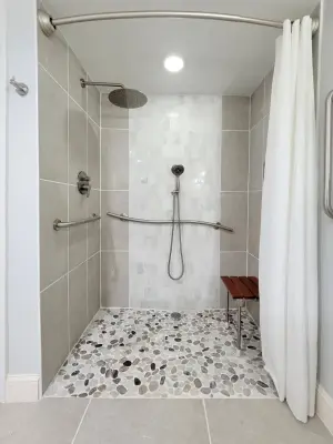 Accessible Bathroom for Wheelchair Users by Hyelee Design & Staging Avenue