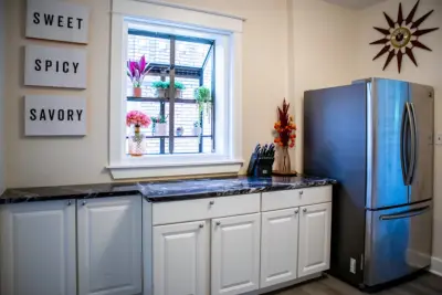 dh Design Studio - Custom Cabinets & Cabinetry in Raytown, MO