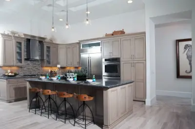 Grey Oaks County Club Biella Model by Design West