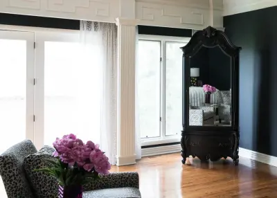Elegant and Striking by Crystal Blackshaw Interiors