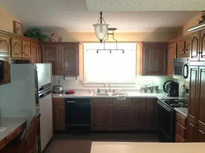 SHOWCASE -- Hastings, Nebraska - Countertop Installation Services in Hastings, NE