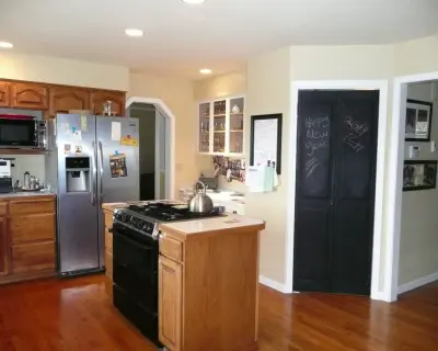 Cabinets by Trivonna - Countertop Installation Services in Lacey, WA