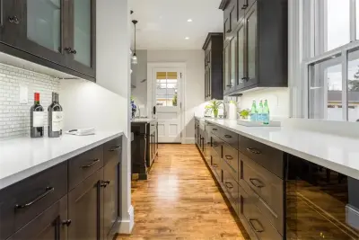 The Ellicott - 4010 Officer's Lane by Savvy Cabinetry Design Interiors