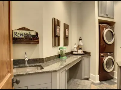 Twisted Sisters Design/Cornelius Custom Closets - Kitchen Remodeling in Cornelius, NC