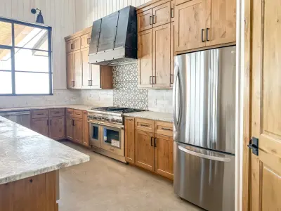 LLK ESTATE — Custom Cabinets & Cabinetry project by Forma Cabinetry