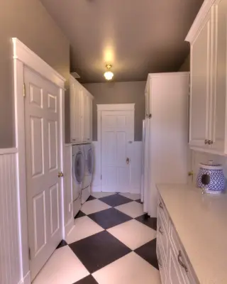 Samaras in Lacey, WA — Custom Cabinets & Cabinetry project by Cabinets By Trivonna