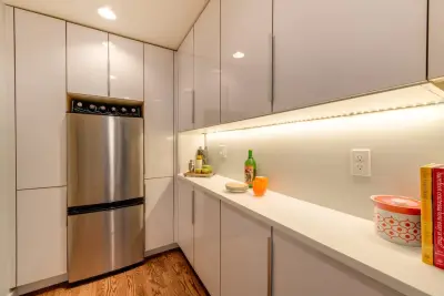 Modern Kitchen at Sand Point — Custom Cabinets & Cabinetry project by Savvy Cabinetry Design Interiors