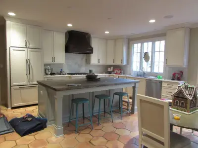 Uhlhorn Siblings Construction — Custom Cabinets & Cabinetry project by Mike Whittington/kitchen And Bath Designer