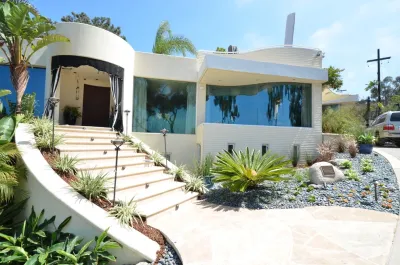 La Jolla Beach Estate — Landscape Construction project by Juniper Landscape Company