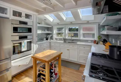 Bergerson Tile & Cabinets - Tile & Stone Installation Services in Astoria, OR