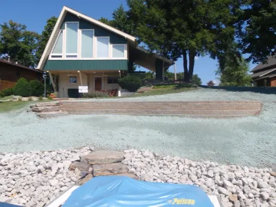 Knob Hill Landscape Co. - Retaining Wall Construction in Springfield, IL