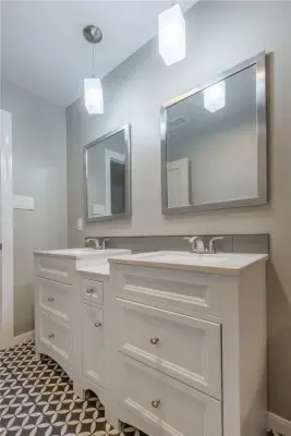 Floors,Etc...of Texas - Flooring Installation Services in Dale, TX