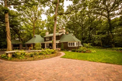 Bruss Landscaping, Inc. - Outdoor Lighting Installation in Wheaton, IL
