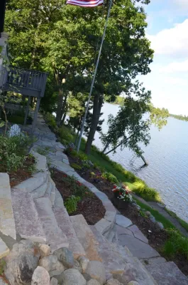 Flagstone patio, steps and walkway — Landscape Construction project by Landsburg Landscape Nursery