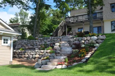 lakeside hill by Landsburg Landscape Nursery
