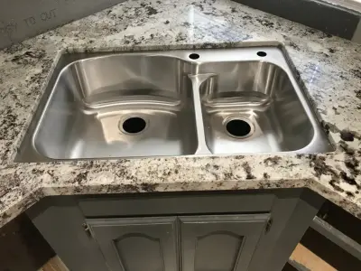 Counter Tops by Chet - Countertop Installation Services in Visalia, CA