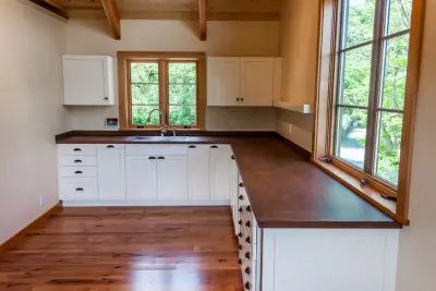 Healdsburg Inn by Surface Art Countertops