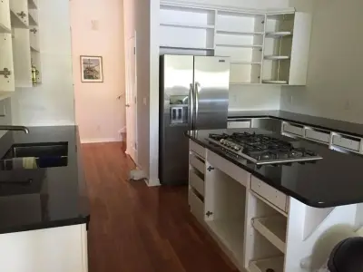 Tarpon Marble Inc Warehouse - Countertop Installation Services in Palm Harbor, FL