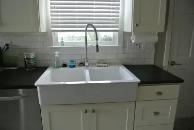 Contemporary and Classic Kitchen in Sumner — Countertop Installation Services project by Washington Marble Works