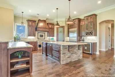 Restored Aesthetic Flooring - Lost River, Shreveport — Countertop Installation Services project by Henson Carpet One Floor & Home
