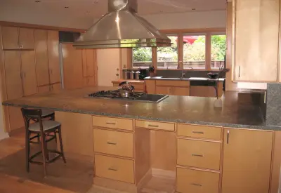 De la Tierra, INC - Stone & Concrete Installation in Portland, OR