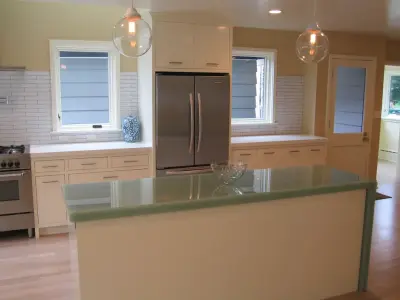 PentalQuartz Super White & Coral Blue Glass2 - NE Portland — Countertop Installation Services project by De La Tierra, INC