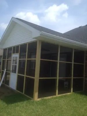 Head's Construction Inc - Roofing & Gutter Services in Evansville, IN