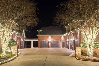 Douglasville Christmas Lighting - 2016 by Lights Over Atlanta