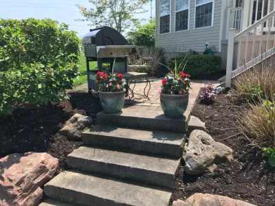 Luxury Lawns & Landscaping LLC - Tree & Shrub Care in Medina, OH
