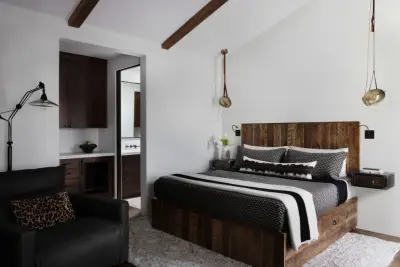 Maison Lefeber - Bathroom Remodeling in West Hollywood, CA