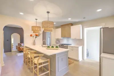 Byrnes West Ashley Down — Interior Design & Decorating project by Michele Enersen Designs