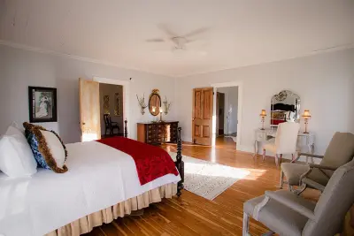 The Irish Lady - Kitchen Remodeling in Brenham, TX