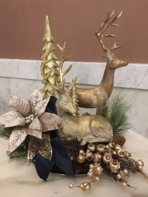 Holiday Decorations by Unique Ambiance LLC