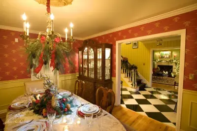 Holiday Decorations by Steinbock Interior Design Group