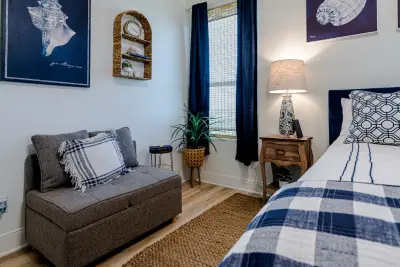 Oceanic Azure Sleeping Space — Interior Design & Decorating project by Plan-it Ink Style