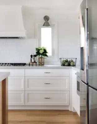 Sleek and Tidy Kitchen Renovation — Interior Design & Decorating project by Boxwood Avenue