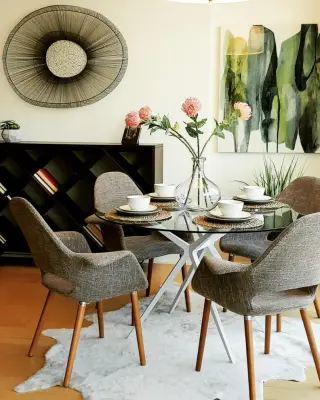Urban Living by Hyelee Design & Staging Avenue